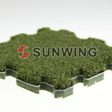 Tuile artificielle imbriquée de tapis de puzzle d&#39;herbe pour la décoration extérieure DIY